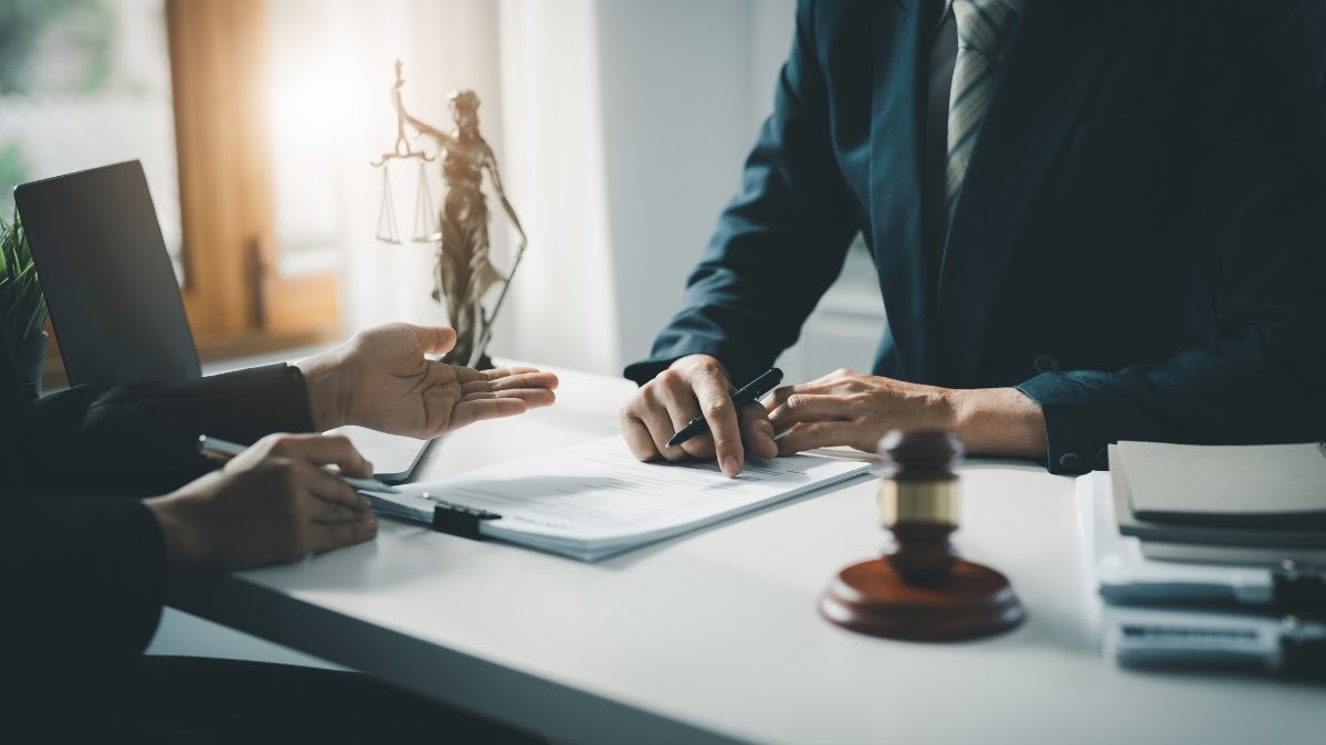 What is the role of a family lawyer in Macedon Ranges?